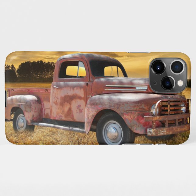 Coque iPhone Terrain de ferme de camions antiques Red (Dos Horizontal)