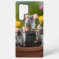 Trois souris dans des pots de fleurs,