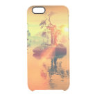 Coucher du soleil d'or impressionnant sur la mer