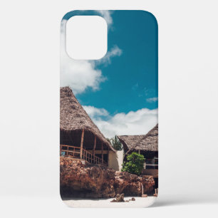 Case-Mate iPhone Case Ancien bungalow tropical en bois sur la plage, un