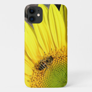 Coques Pour iPhone Bee On Sunflower Gros plan de la nature Photograph