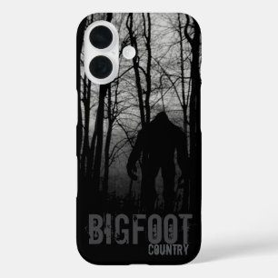 Coque Pour iPhone 16 Bigfoot Country Adventure - Forêt mystérieuse