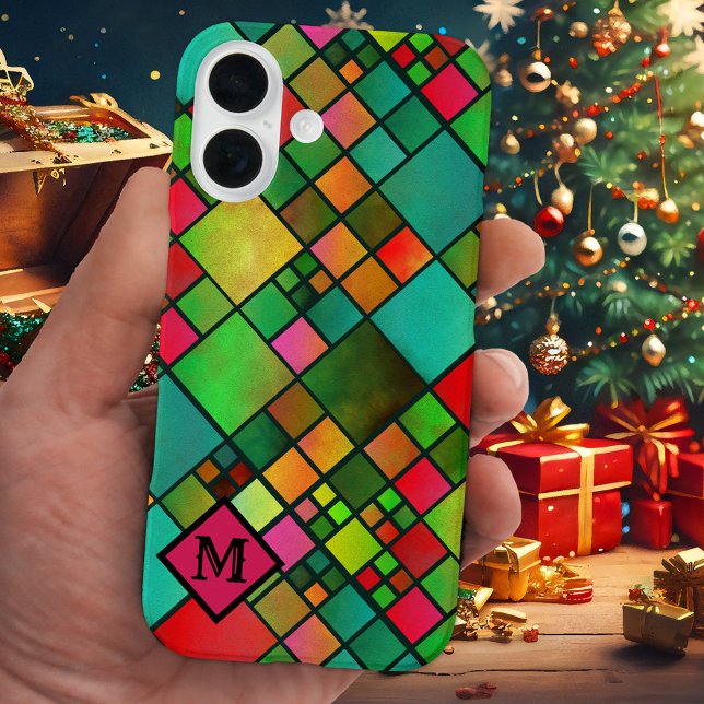 Coques Case-Mate iPhone Boîtier téléphonique À damiers de Noël personnalis (Christmas phone case featuring a checkered festive pattern in red and green with your monogram)