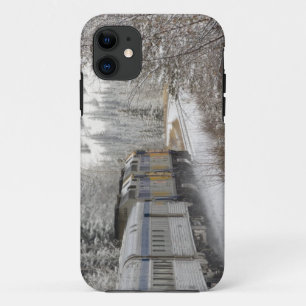 Case-Mate iPhone Case Canada, Alberta. Train de neige VIA Rail entre