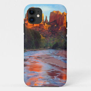 Etui iPhone Case-Mate Cathedral Rock se reflétant dans Oak Creek au couc