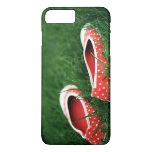 Coque iPhone 7 Plus Chaussons rouges Grass vert avec À petits pois bla