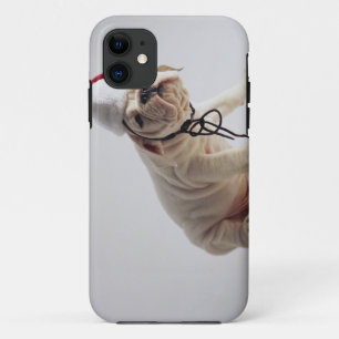 Etui iPhone Case-Mate Chiot de bouledogue utilisant le casquette de Pèr