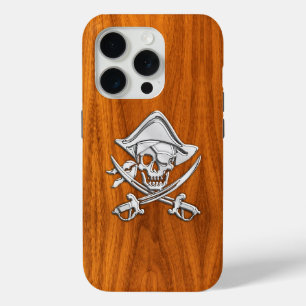 Coque iPhone 15 Pro Chrome Pirate Crossbones sur le bois de teck