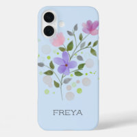 Création florale avec le nom Freya.