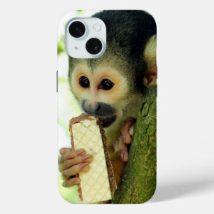 Coque Pour iPhone 15 Cute Baby Squerrl Monkey Eating a Wafer Biscuit