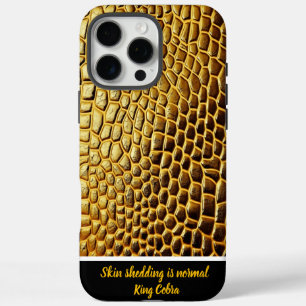 Coques iPhone 16 Pro Max Des écailles dorées d'un serpent qui brille dans l
