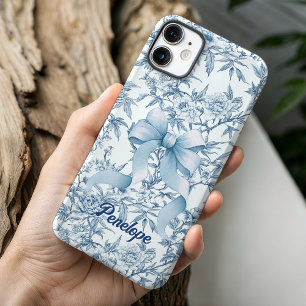 Coques iPhone 16 Pro Elégant arc bleu toile de jouy monogramme floral