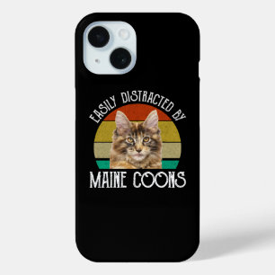 Coque Pour iPhone 15 Facilement Distrait Par Les Maine Coons