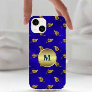 Coque Pour iPhone 14 Feuilles dorés sur Velours Bleu Monogramme