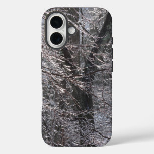 Coque Pour iPhone 16 Forêt glacée scintillante dans la lumière du matin