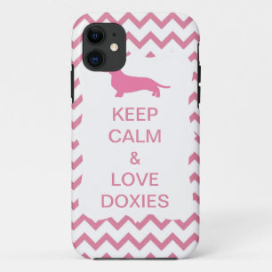 Etui iPhone Case-Mate Gardez le calme et l'amour Doxies rose Zigzag