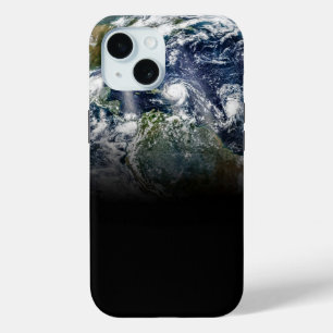 Coque Pour iPhone 15 Image Mosaïque De La Planète Terre Avec 3 Ouragans