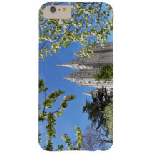iPhone 6 plus, à peine là