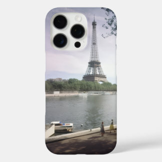 Coques iPhone 16 Pro La Tour Eiffel. Paris, vers 1960.