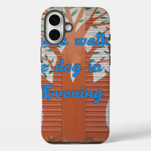 iPhone 16 Plus Case "Le chien du soir marche effrayant" - Je déteste m