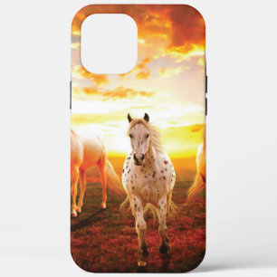 Case-Mate iPhone Case Les chevaux au coucher du soleil lancent l'oreille