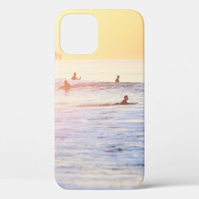 Coques Case-Mate iPhone Les surfeurs sur la plage (Verso)