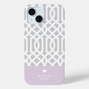 Coque Pour iPhone 15 Lilac et Grey Trellis Monogramme cardiaque