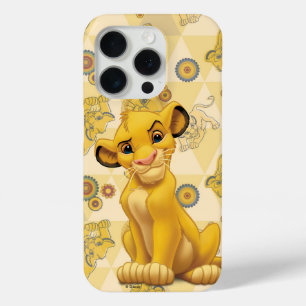 Coque iPhone 15 Pro Lion King   Simba sur le Motif triangle