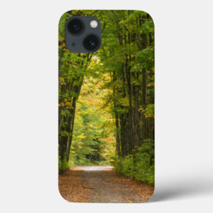 Coques Pour iPhone Lumière au bout d'un tunnel d'arbres