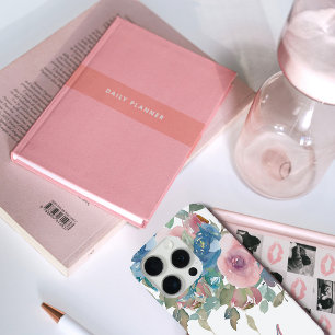 Coque iPhone 15 Pro Monogramme Élégant M Roses Aquarelle Rose Pink Aqu