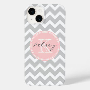 Coque Pour iPhone 14 Monogramme personnalisé Gris et Rose Chevron