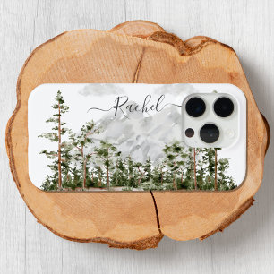 Coque iPhone 15 Pro Montagne et forêt aquarelle monogrammée