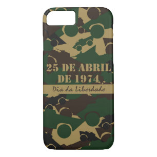 Etui iPhone Case-Mate Motif de camouflage de véhicule militaire