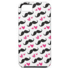 Motif noir à la mode de moustache avec les coeurs