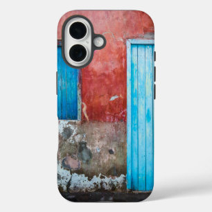Coque Pour iPhone 16 Mur, porte et fenêtre rouge, bleu et gris