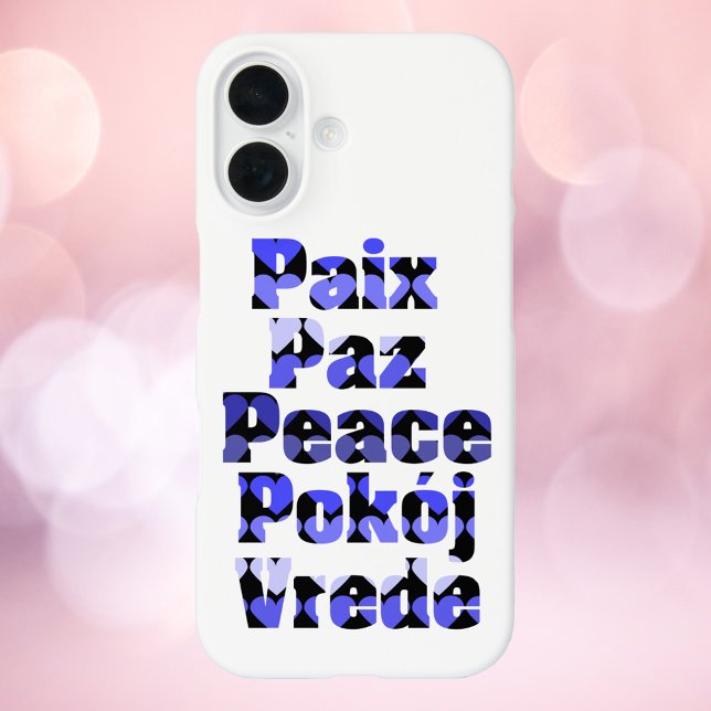 Coques Case-Mate iPhone Paix dans les langues étrangères Cœurs bleus (A phone case that says peace with blue hearts in a variety of languages.)