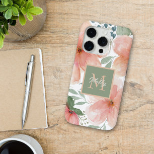 Coque iPhone 15 Pro Pêche et aquarelle verte Florale avec Monogramme