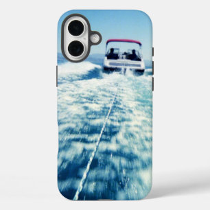 Coques iPhone 16 Plus Photo verticale de bateau de sport nautique à gran