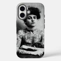 Photographie vintage d'une femme tatouée
