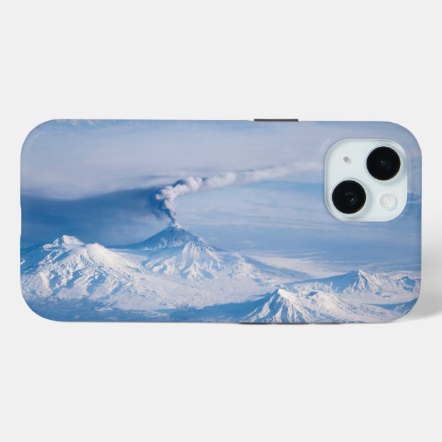 Coques Case-Mate iPhone Plume Émanant Du Volcan Kliuchevskoi. (Verso (horizontal))