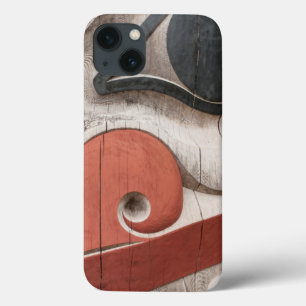 iPhone 13 Case Poteaux totémiques au Musée du centre du patrimoin