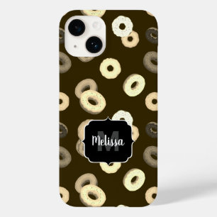 Coque Pour iPhone 14 Poulets de vanille au chocolat Monogramme brun mot