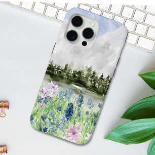 Coque iPhone 15 Pro Max Prairie de fleurs bleues violettes à l'aquarelle s