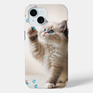 Coque Pour iPhone 15 Ragdoll Kitten Jouer Avec Des Bulles De Savon