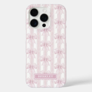 Coques iPhone 16 Pro Rubans Coquette Rose sur Monogramme à Rayures