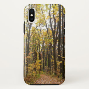 Case-Mate iPhone Case Sentier d'automne et feuilles dorées à Laurel Hill