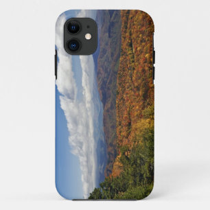 Case-Mate iPhone Case Vue d'automne sur les montagnes du sud des Appalac