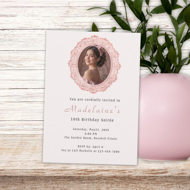 Coquette Invitation d'anniversaire avec cadre de d (Créateur téléchargé)