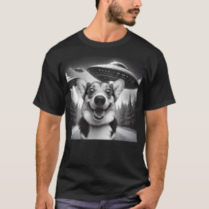 Corgi UFO Funny Corgi Selfie with UFOs Alien Dog M T-Shirt