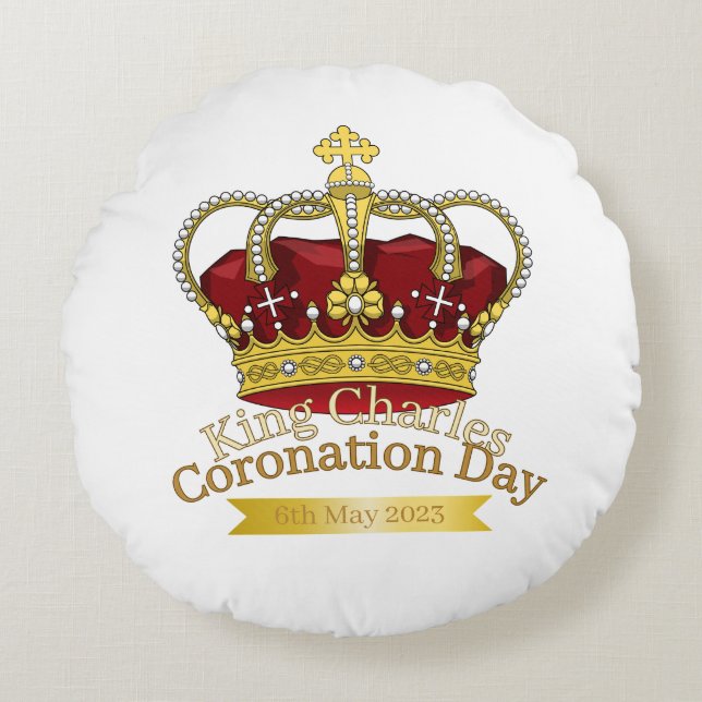 Coronation Day Crown Round Pillow (Front)